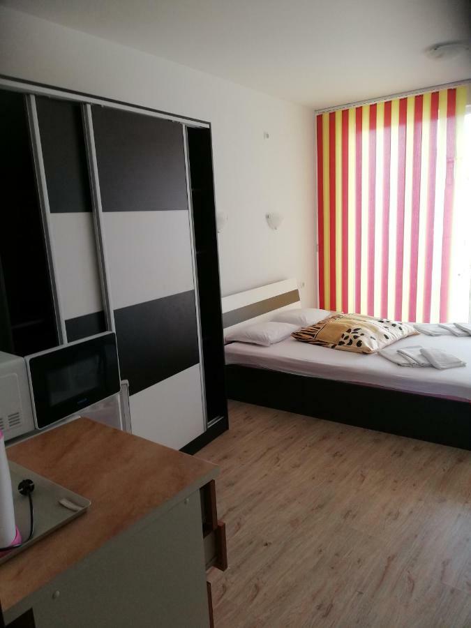 דירות פומורי Apartament Janet מראה חיצוני תמונה